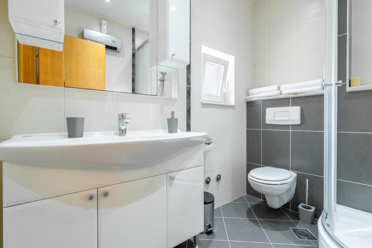 Apartmani Roko Baška Voda Dış mekan fotoğraf