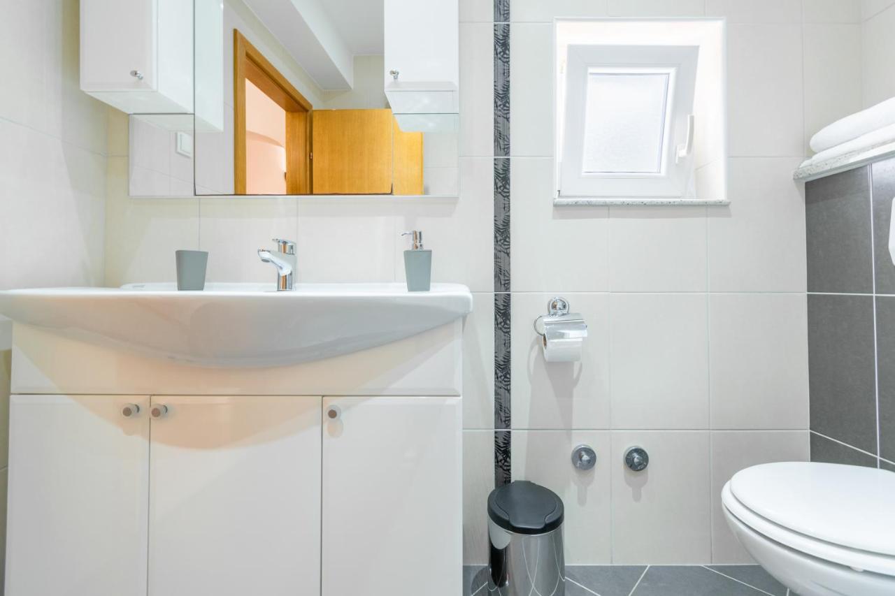 Apartmani Roko Baška Voda Dış mekan fotoğraf
