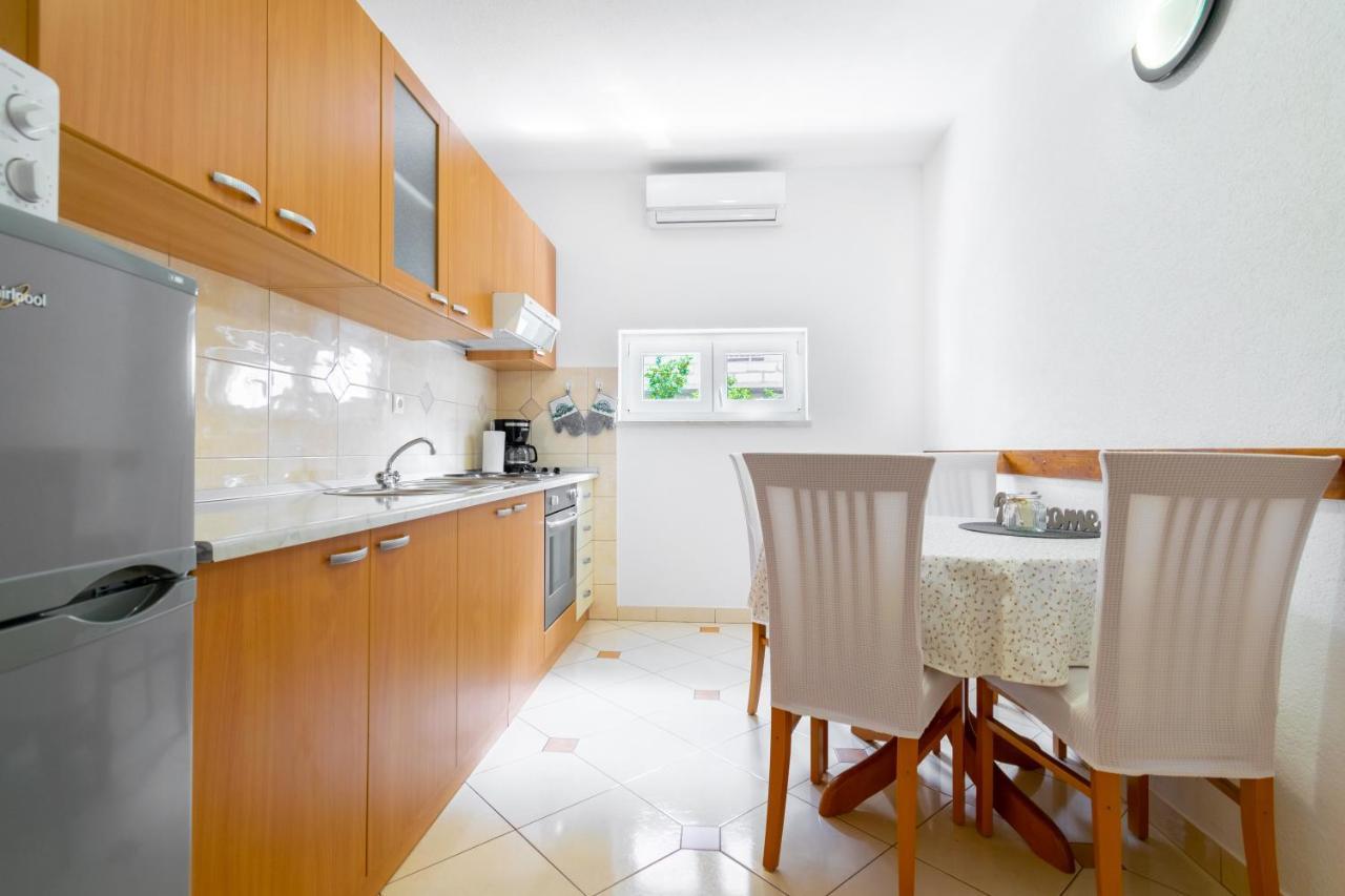 Apartmani Roko Baška Voda Dış mekan fotoğraf