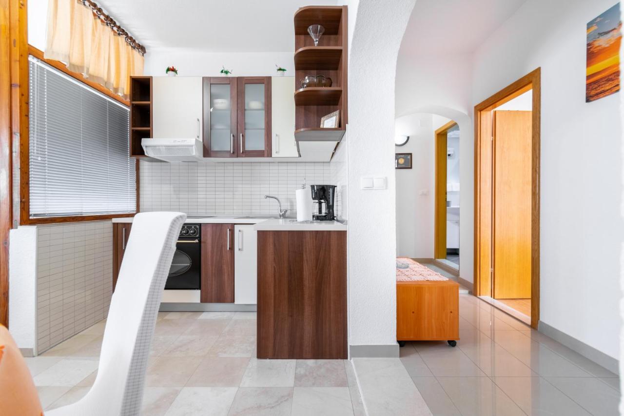 Apartmani Roko Baška Voda Dış mekan fotoğraf