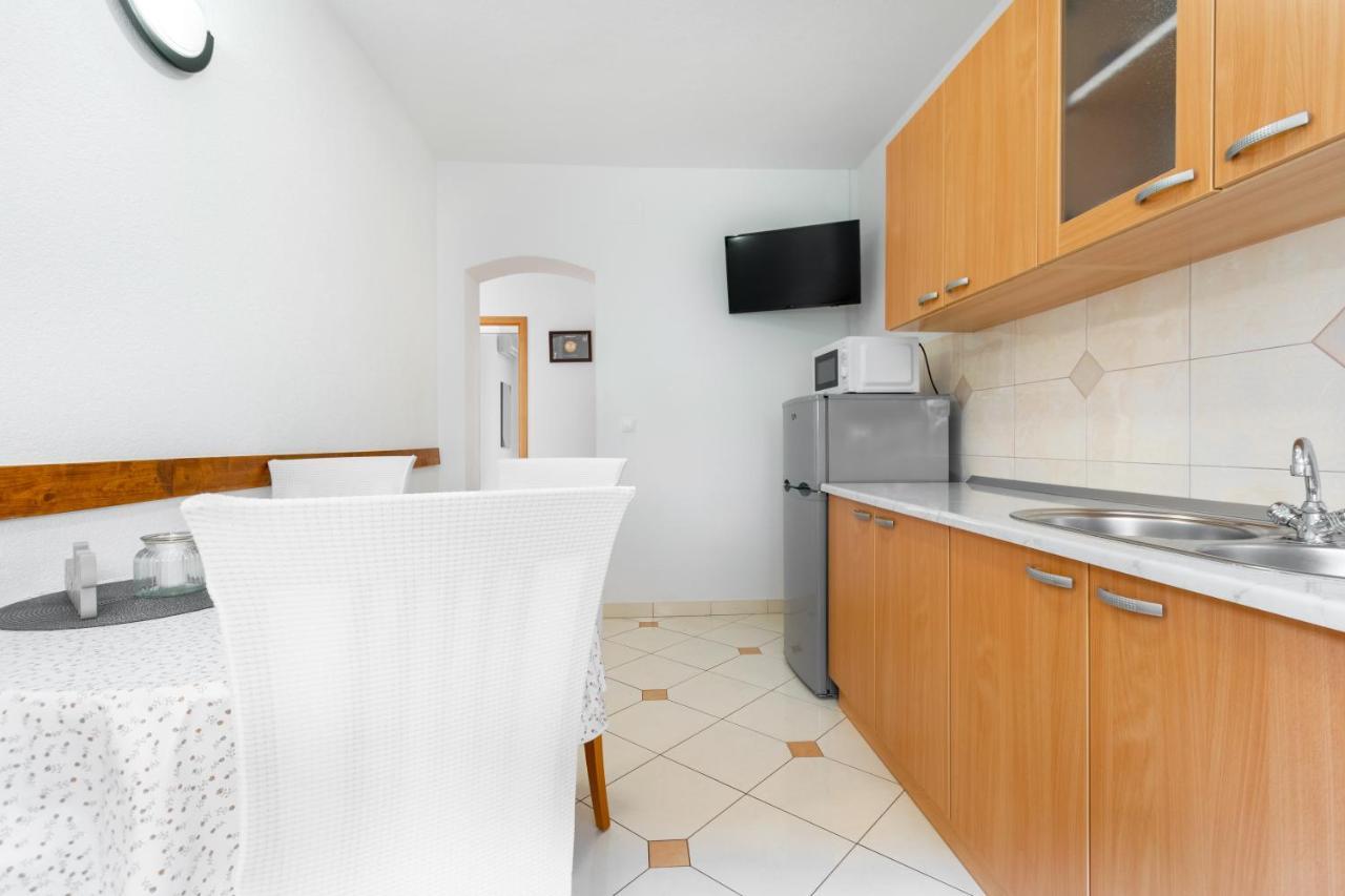 Apartmani Roko Baška Voda Dış mekan fotoğraf